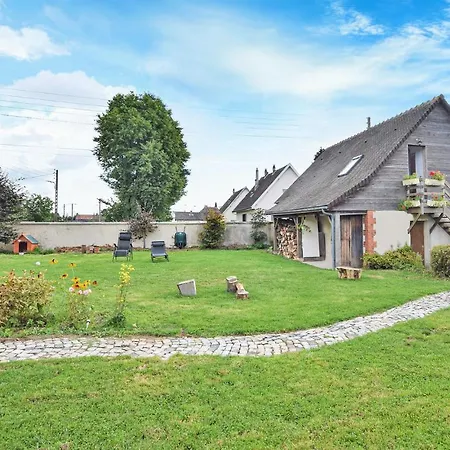 Gorgeous In Le Mesnil-Esnard